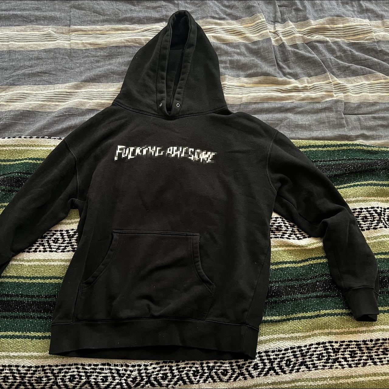 人気ブランドの新作 - FUCKING AWESOME バイデン政権は制裁強化 Hoodie ...