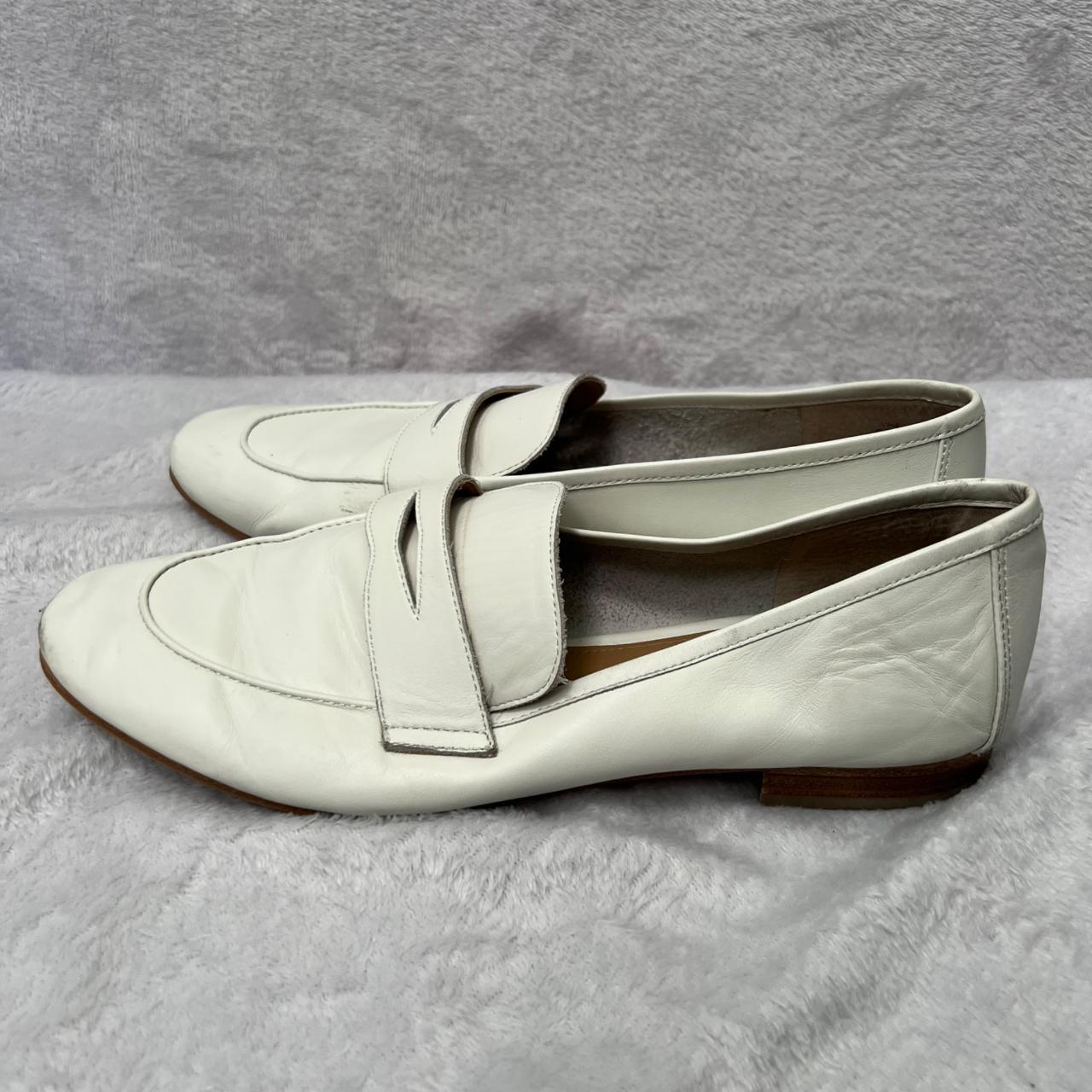 Marc Fisher Women's Cream Loafers | Depop