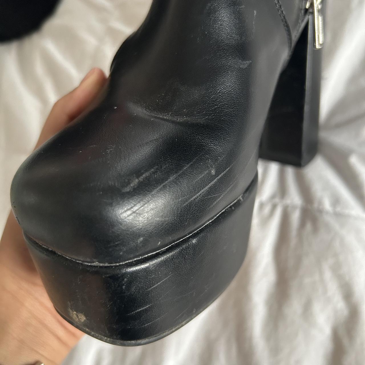 Lamoda Women's Black and Red Boots | Depop