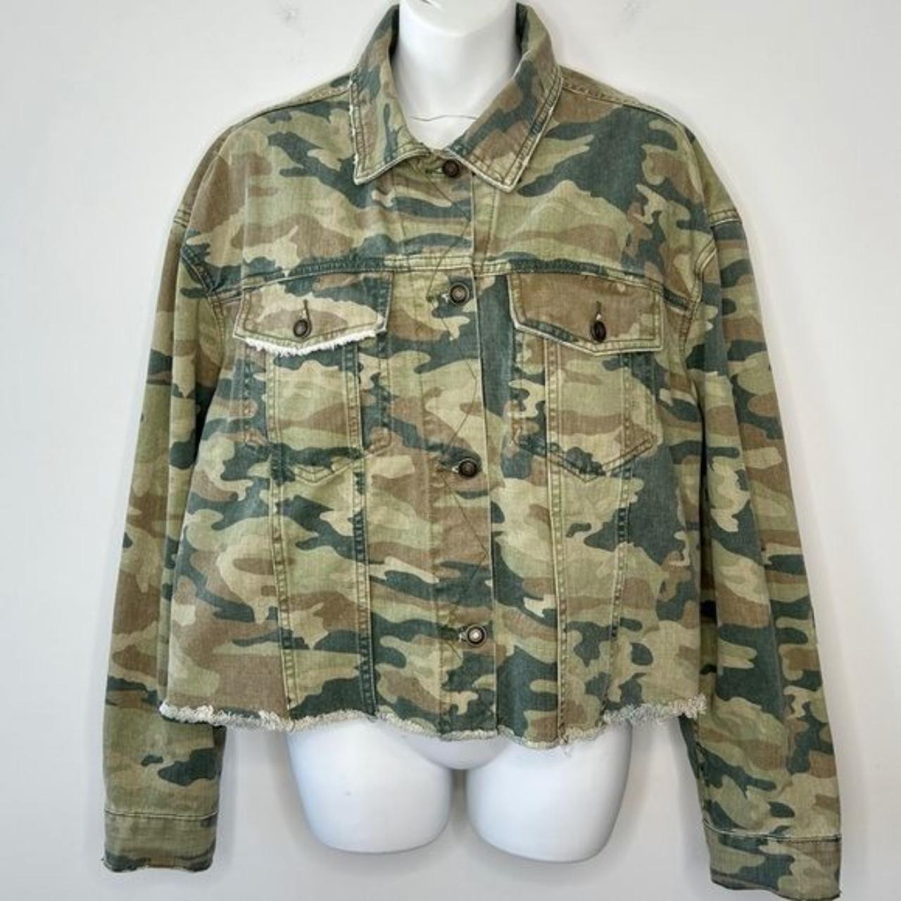 Free People Green fashion Camo Denim Jacket Size Small