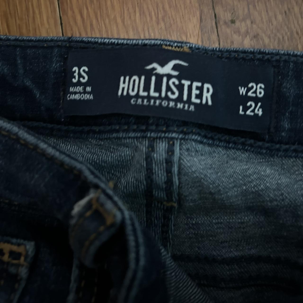hollister jeans logo