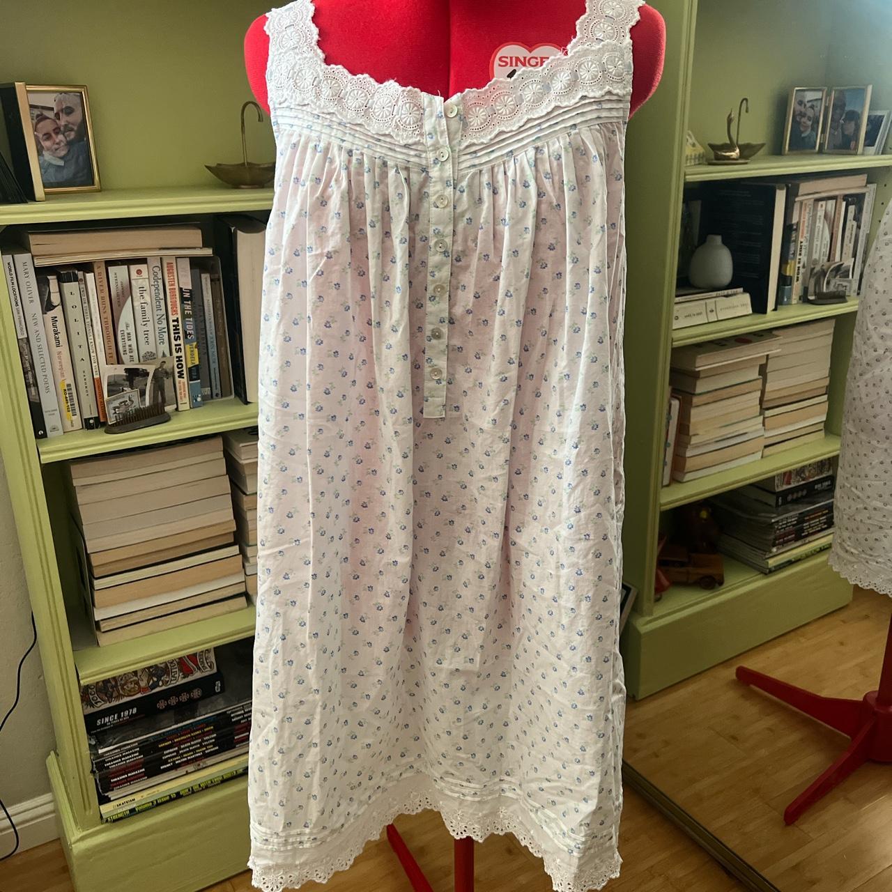 Eileen West Nightgown Size Small\medium blue... Depop