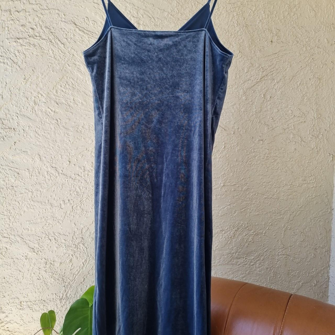 Uniqlo hotsell velvet dress