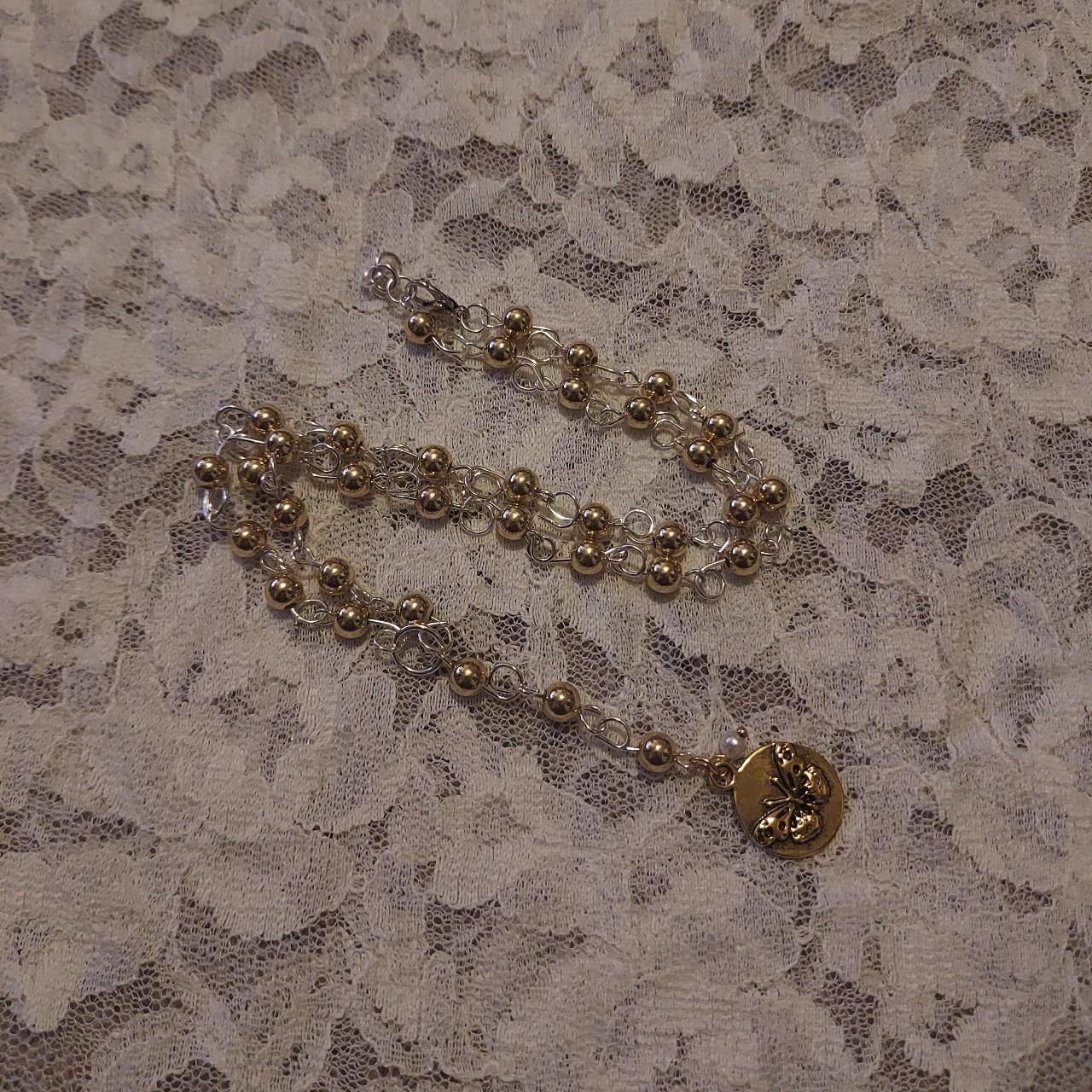 item listed by ladaralouis