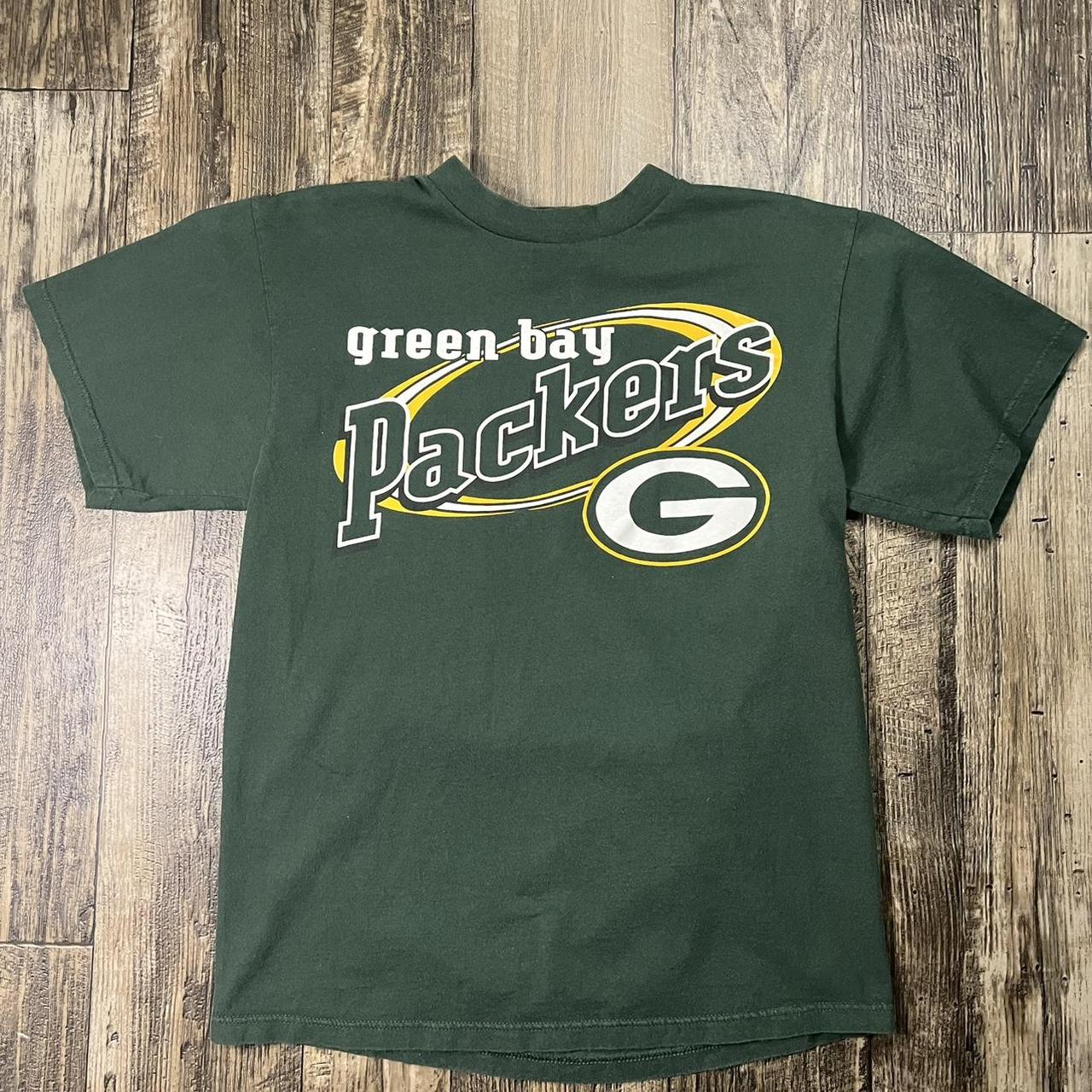 description: 90s Green bay Packers t-shirt size: L - Depop