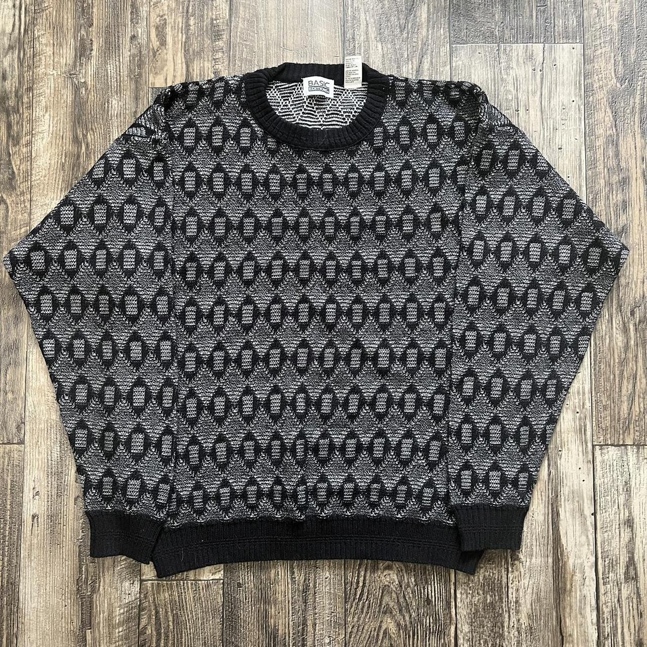 Men's Black and White Jumper | Depop