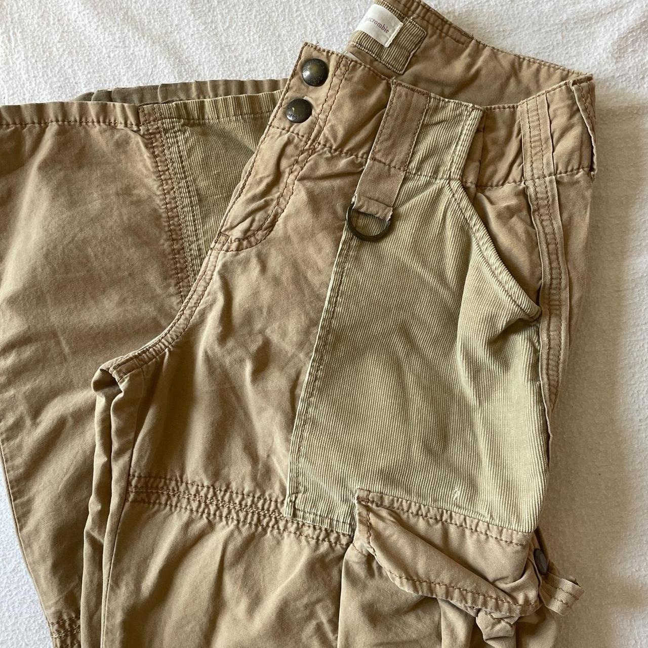 Abercrombie & Fitch Women's Tan and Cream Trousers | Depop