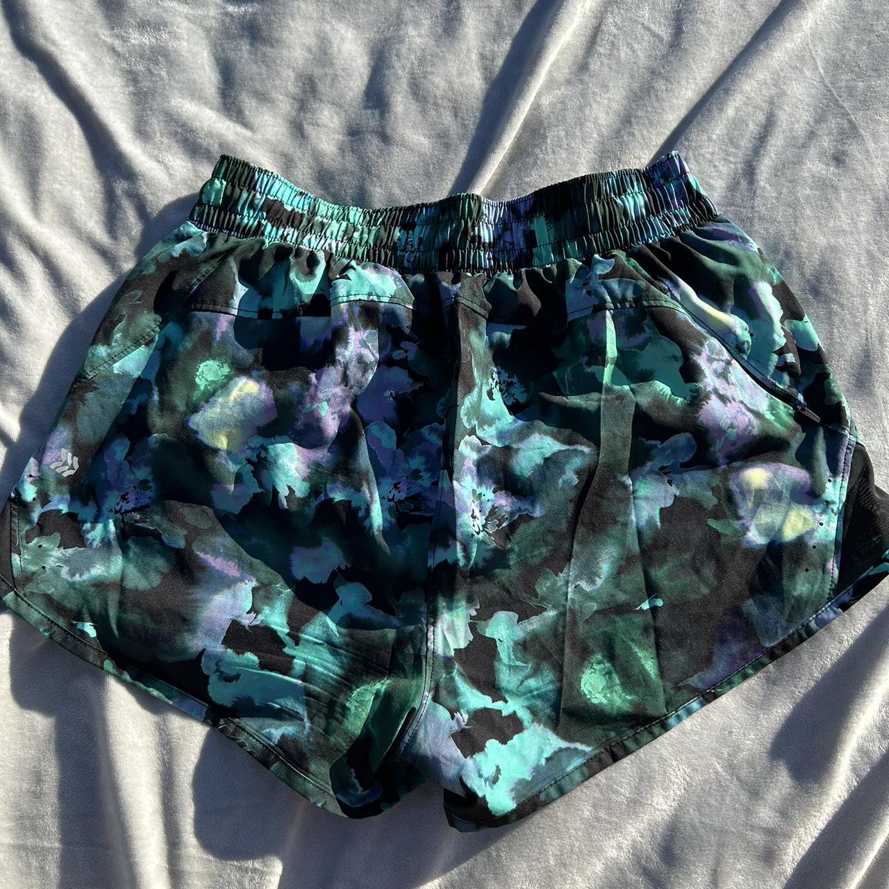 7” Seam All in Motion Shorts - pretty new - Wore a - Depop