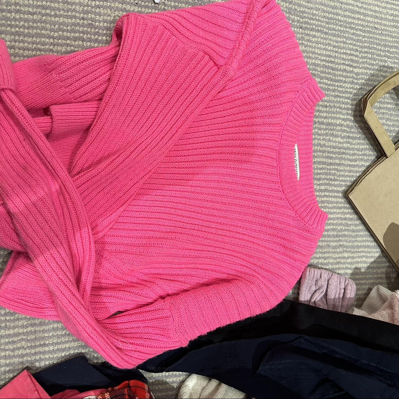 Neon pink sweater Urban Outfitters Super vibrant color