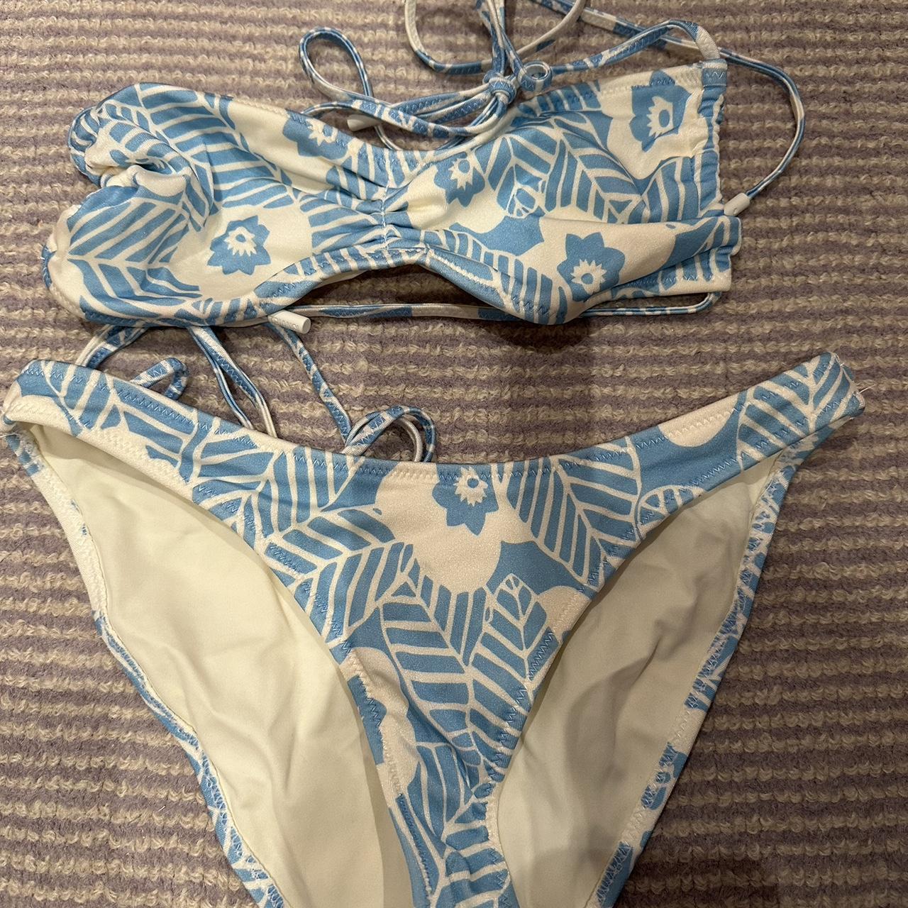 TRAINGL Bikini Top size: xs Bottom size: small - Depop