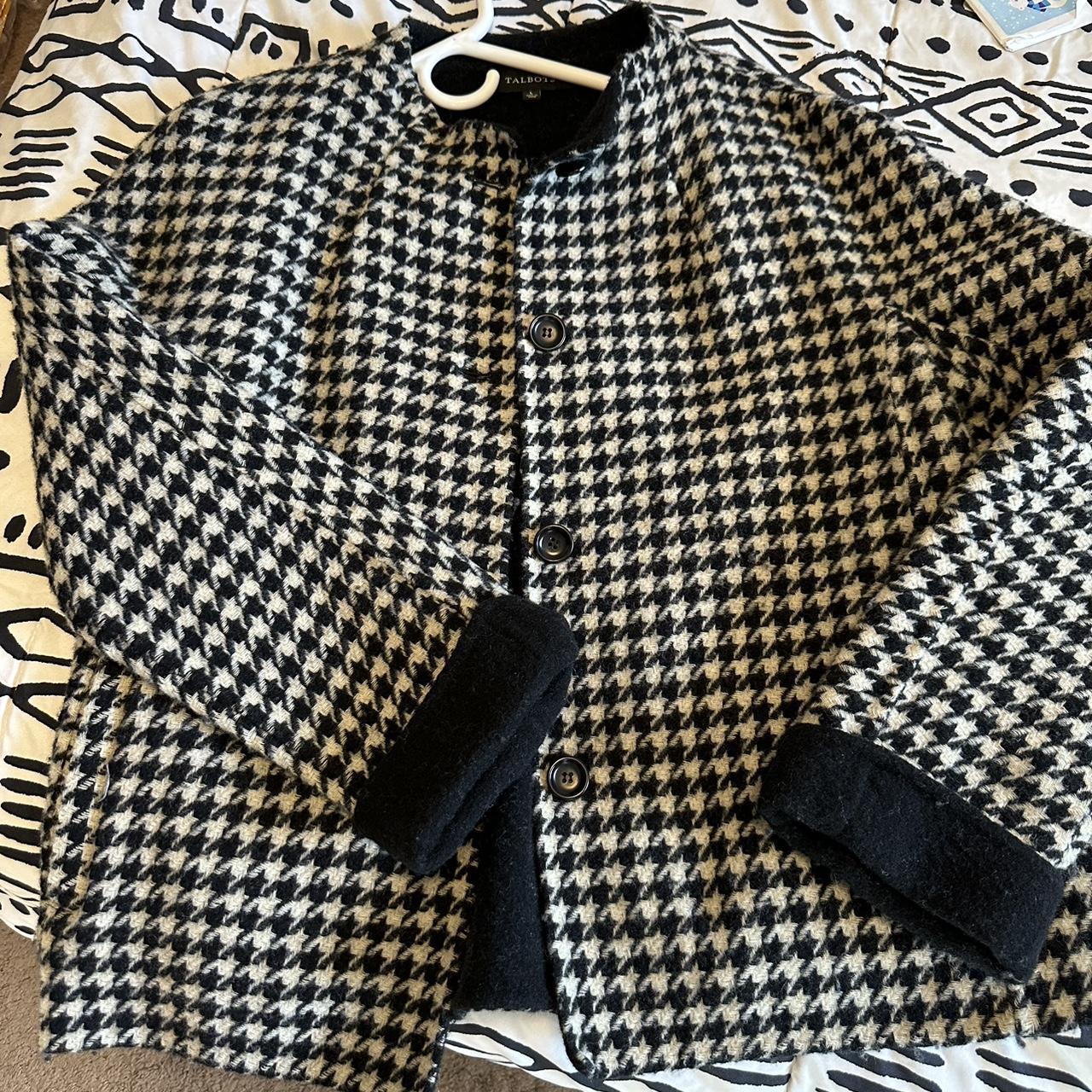 Talbots Wool Coat, size large! I hardly wore the... - Depop