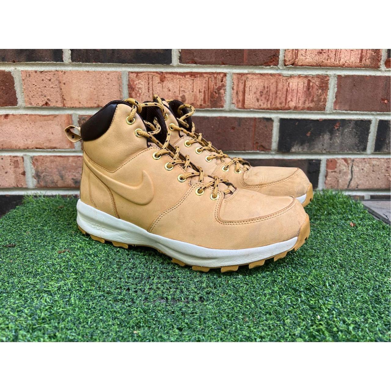 nike tan boots