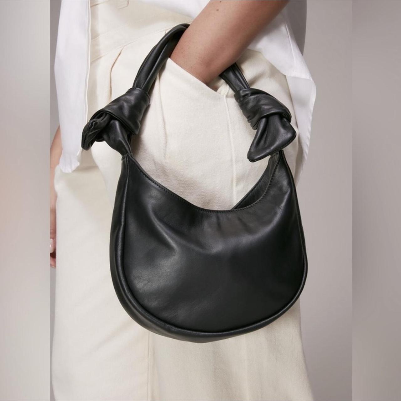 KNOT BAG - LEATHER TOP HANDLE BAG WITH CROSSBODY STRAP in black