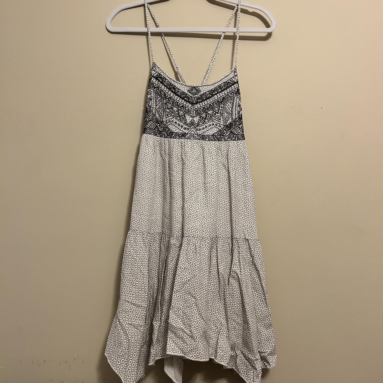 Flowy summer dress - size small (can also fit M) -... - Depop