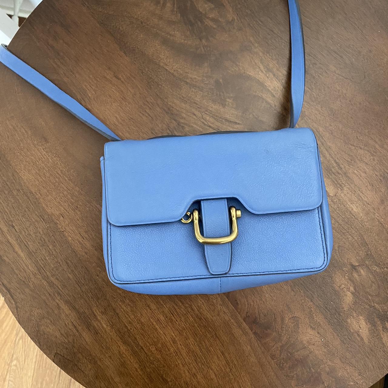 THE J Marc Shoulder Bag in Ice Blue. So gorgeous 💙 #GapLuxury  #THEMarcJacobs #MarcJacobs | Instagram