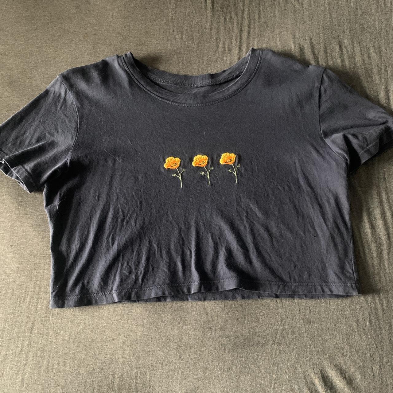 Brandy Melville Women's Navy and Yellow Croptop Depop