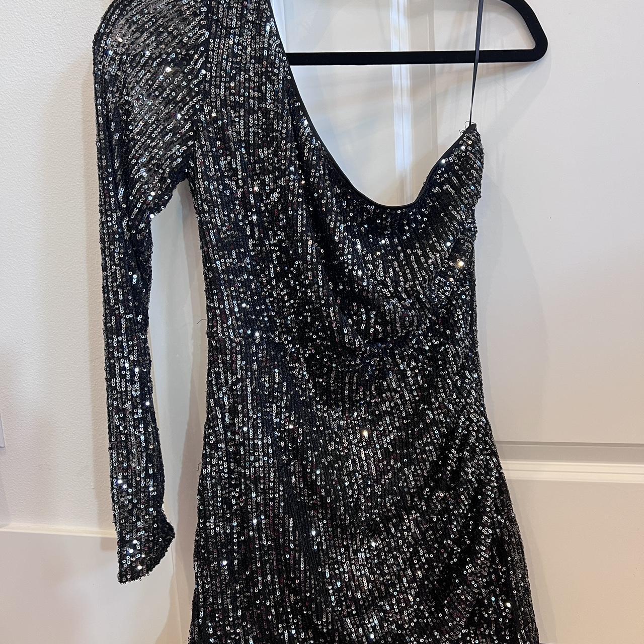 Windsor Women's Black and Silver Dress | Depop