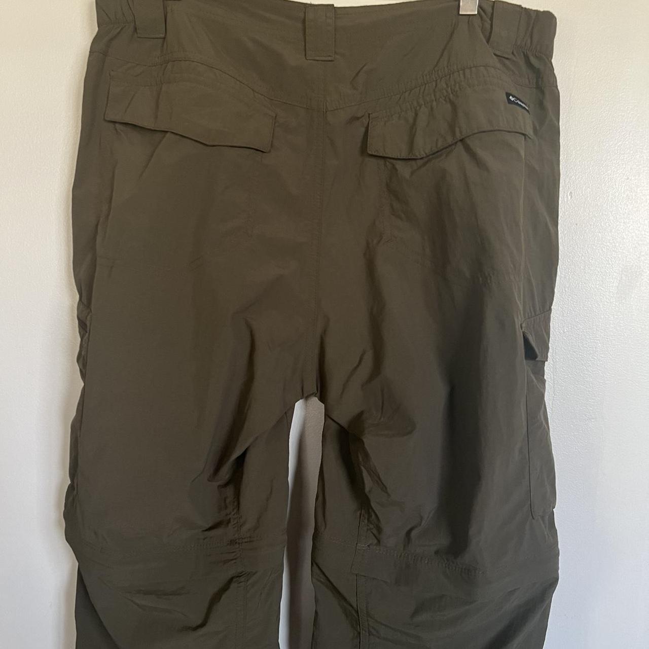 Columbia green omni-shade hiking cargo pants. Can