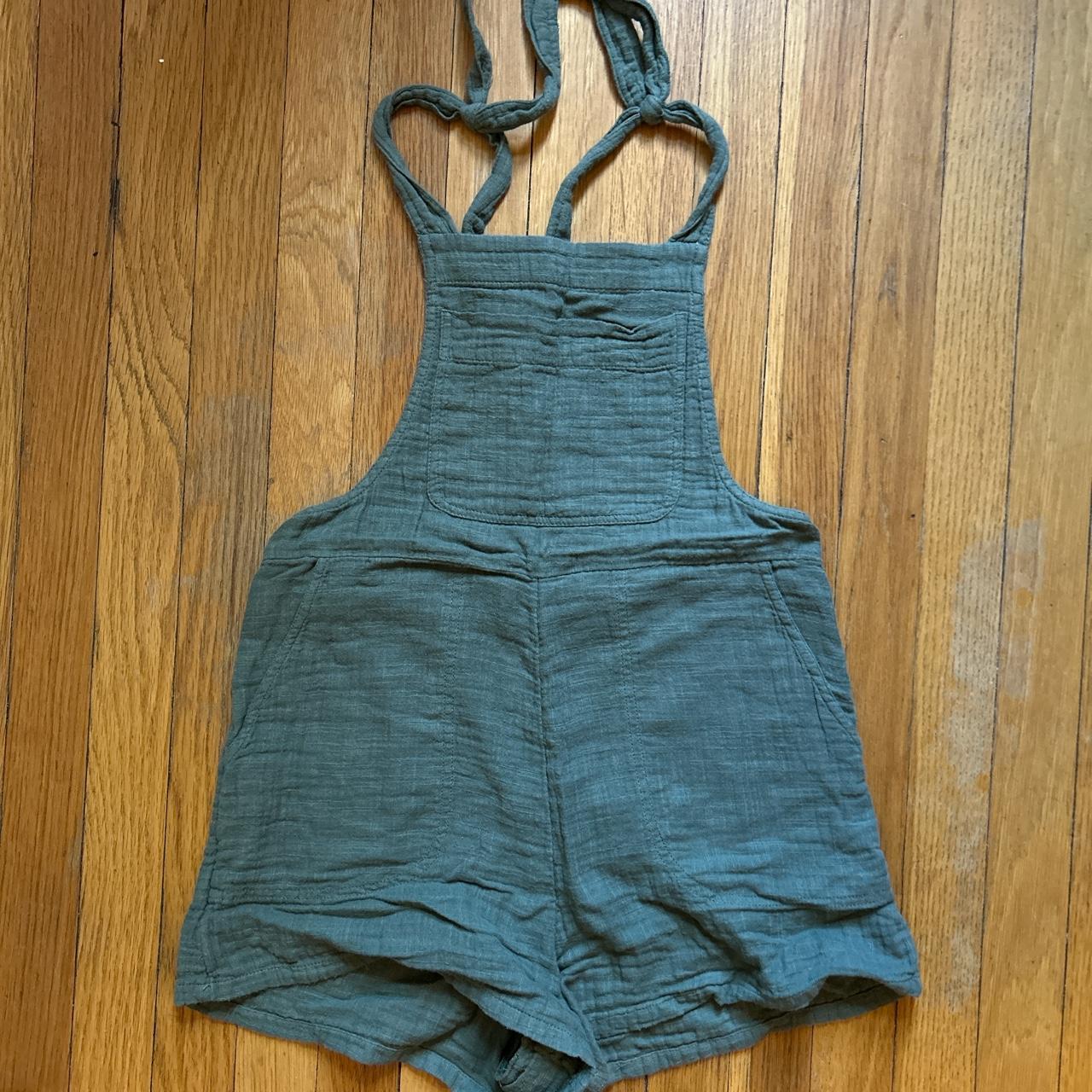 Aerie linen shortalls, size xxs in the color green.... Depop