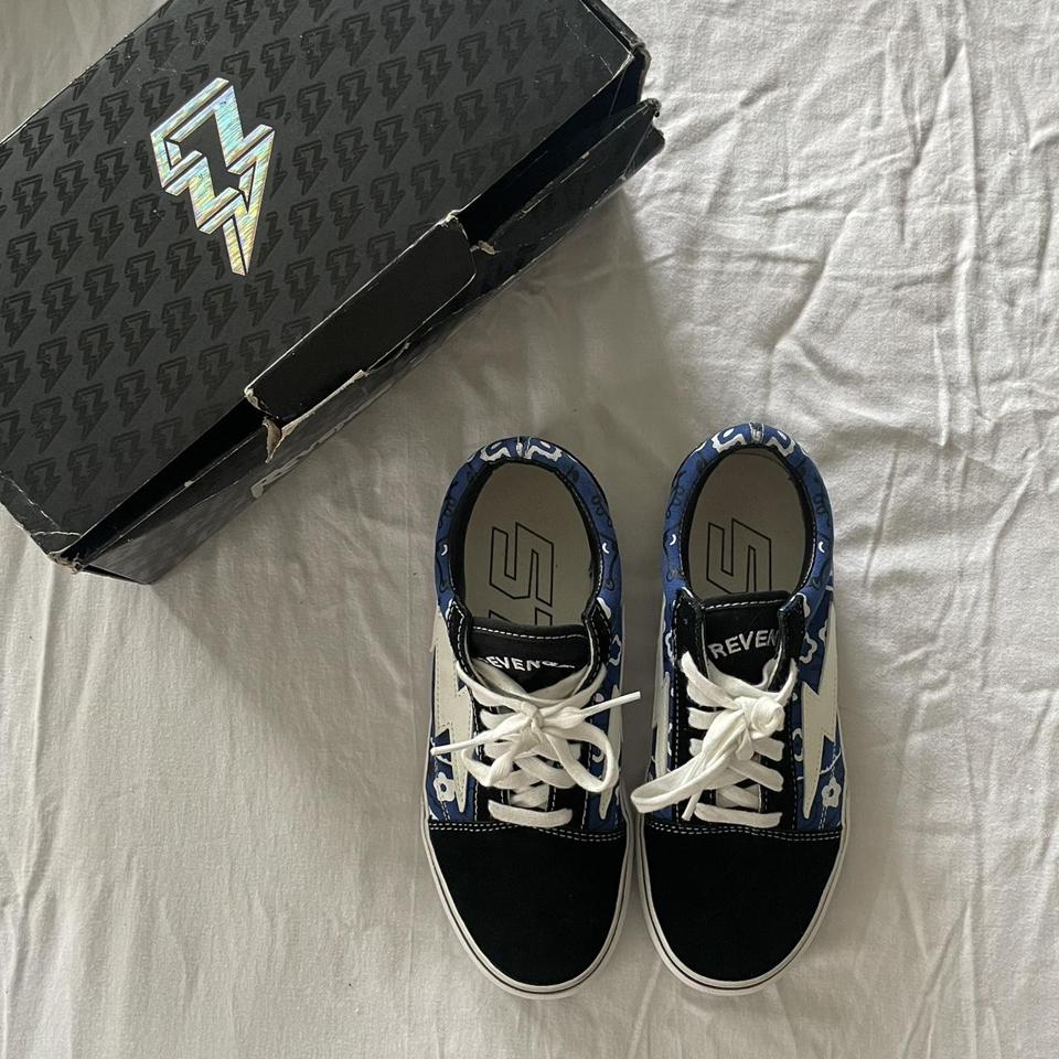 Blue shop rag vans