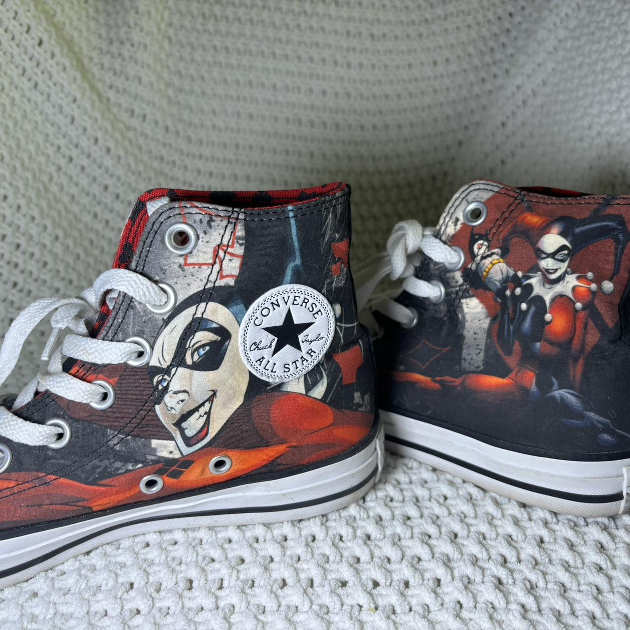 Converse Harley Quinn like brand new