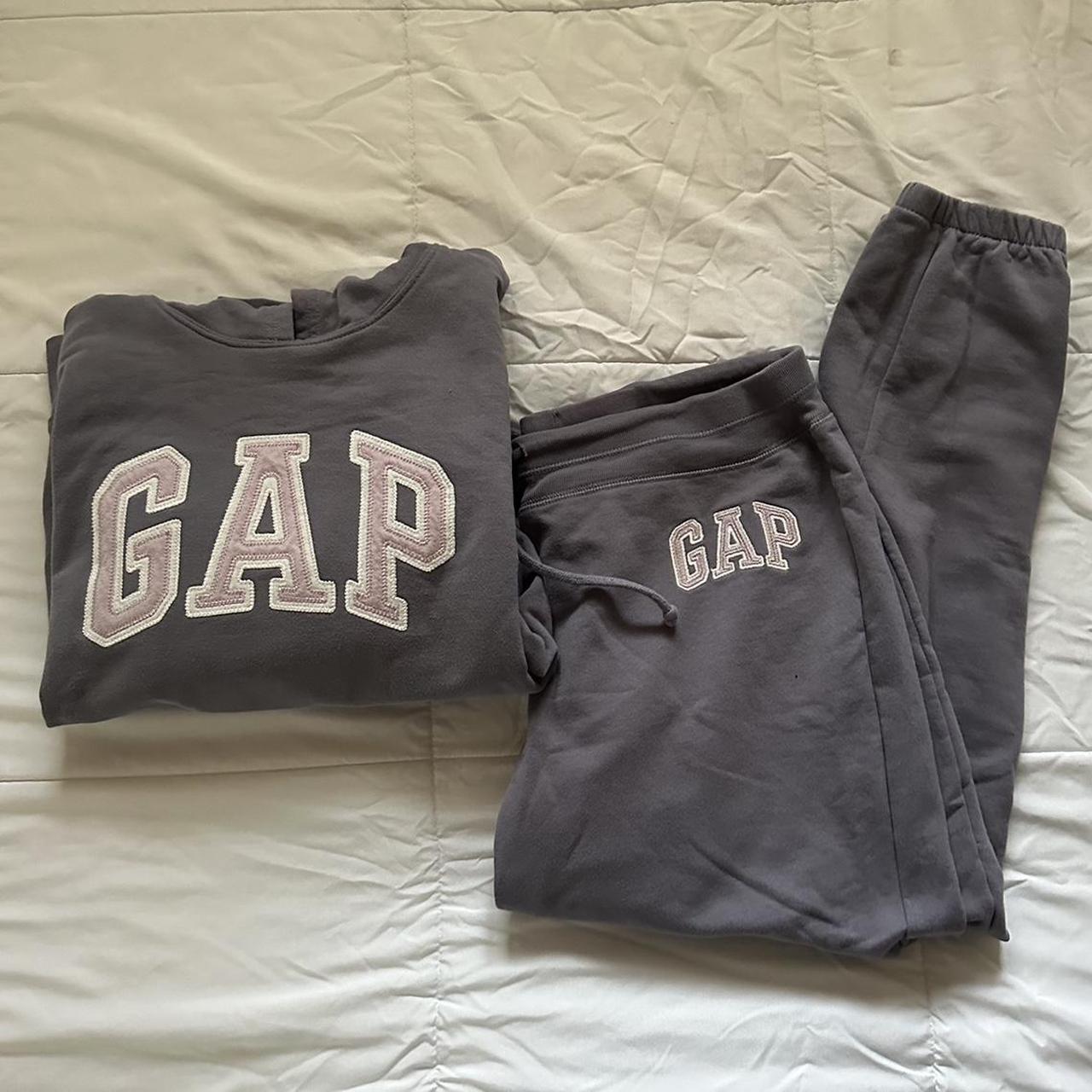 GAP sweat set both a size medium pants are low... Depop