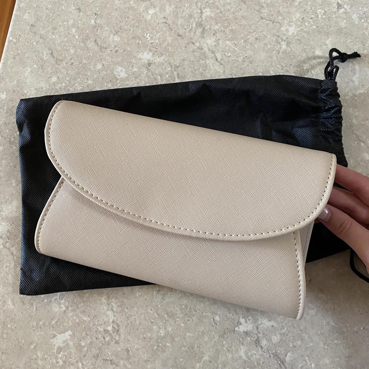 💍Collette Clutch 👝 A staple beige/cream clutch to... - Depop