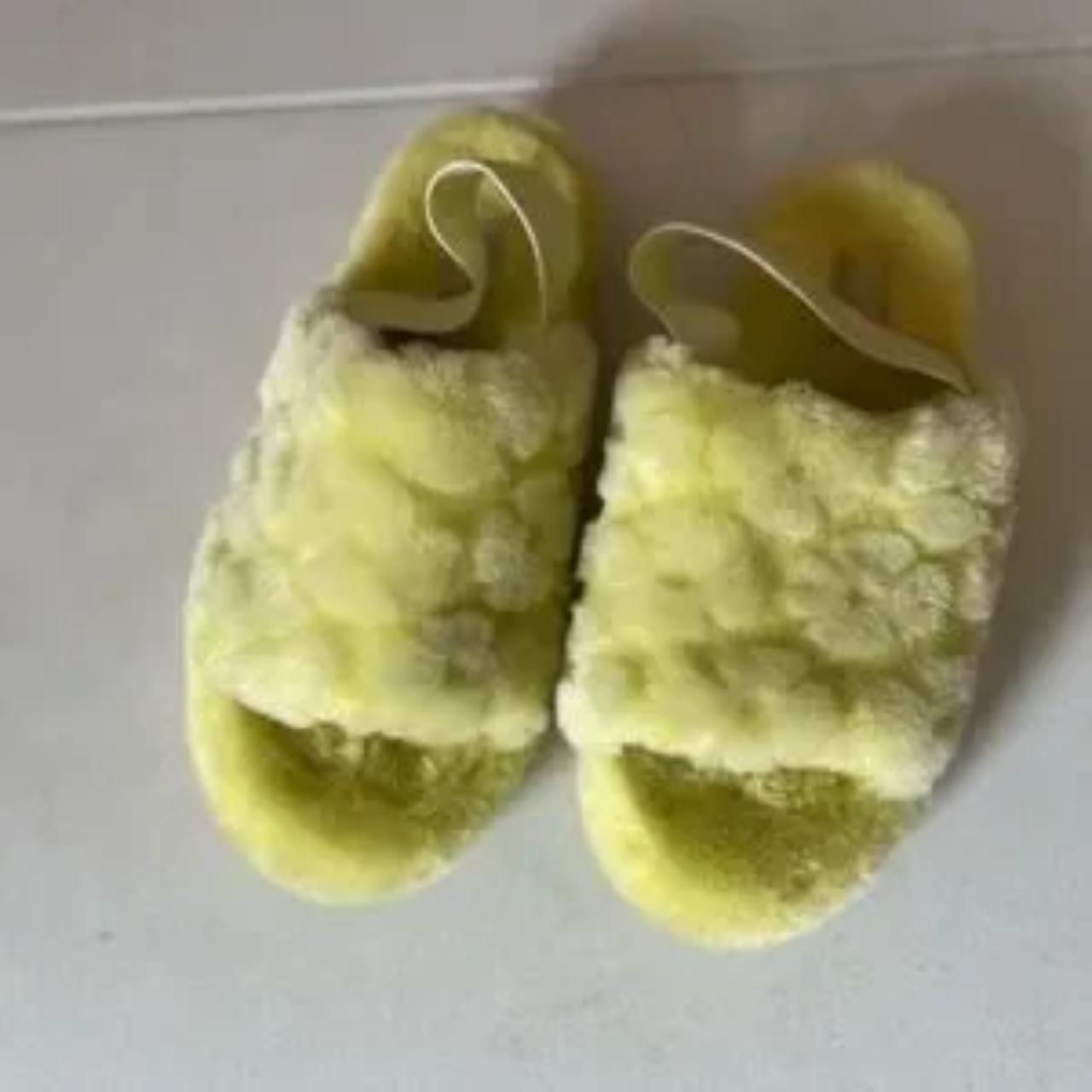 ugg fluff yeah poppy