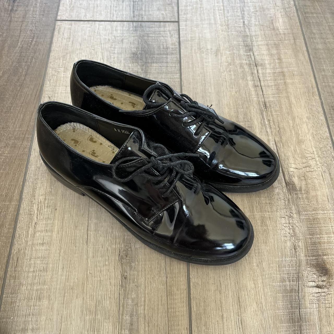 Cute best sale black loafers