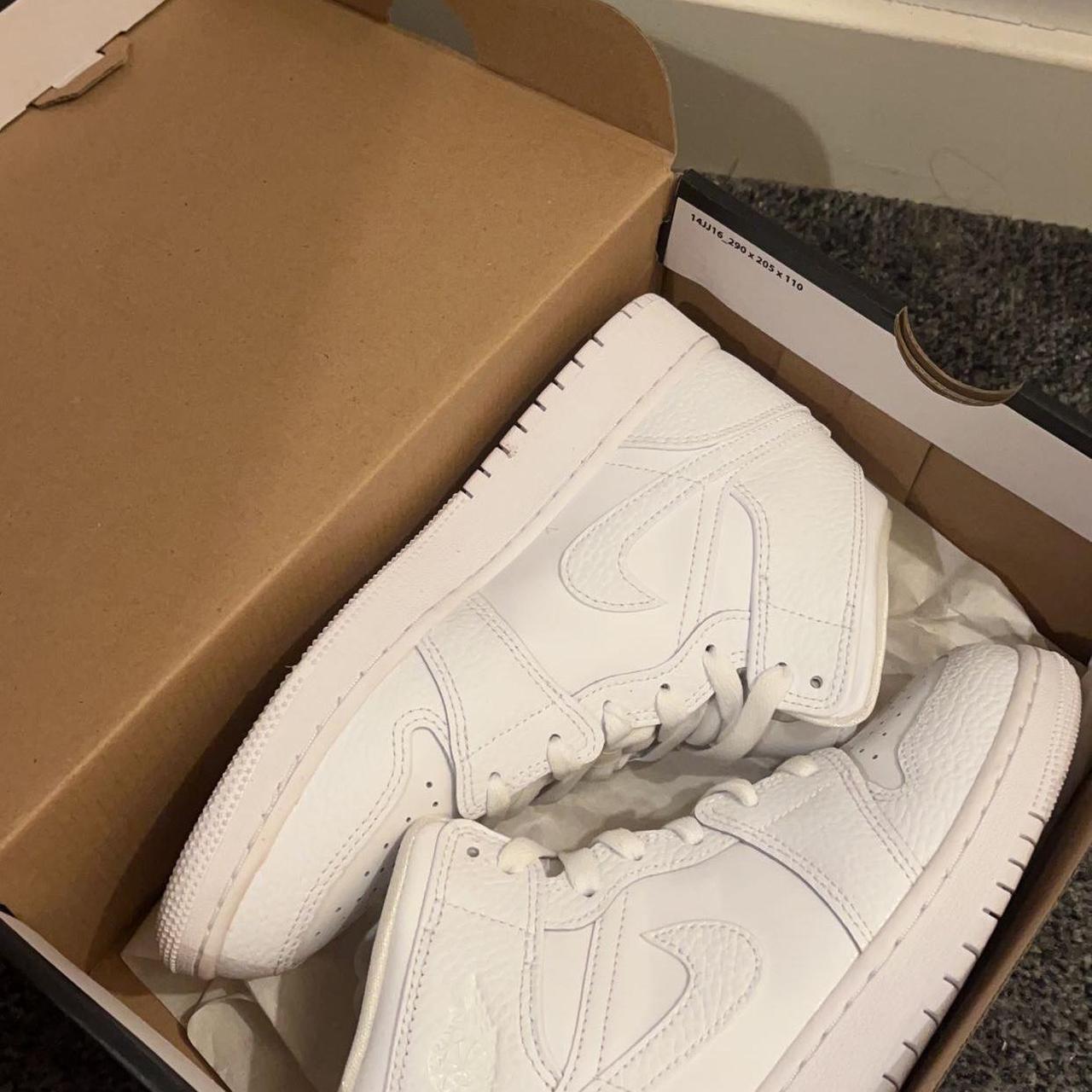 allwhite jordan 1