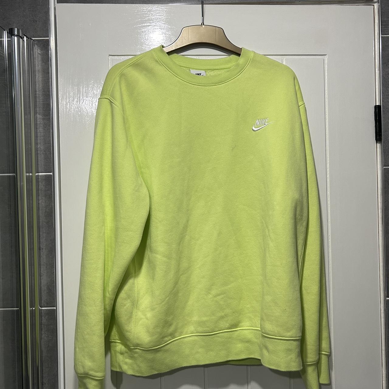 Nike neon jumper size medium amazing condition not