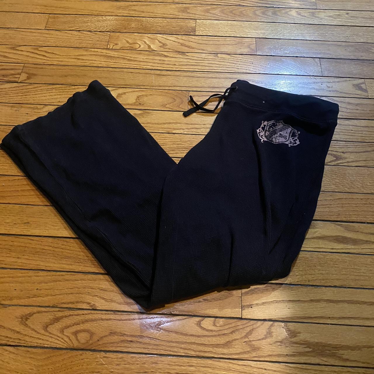 Old navy yoga pants (says large but fits like a medium) - Depop