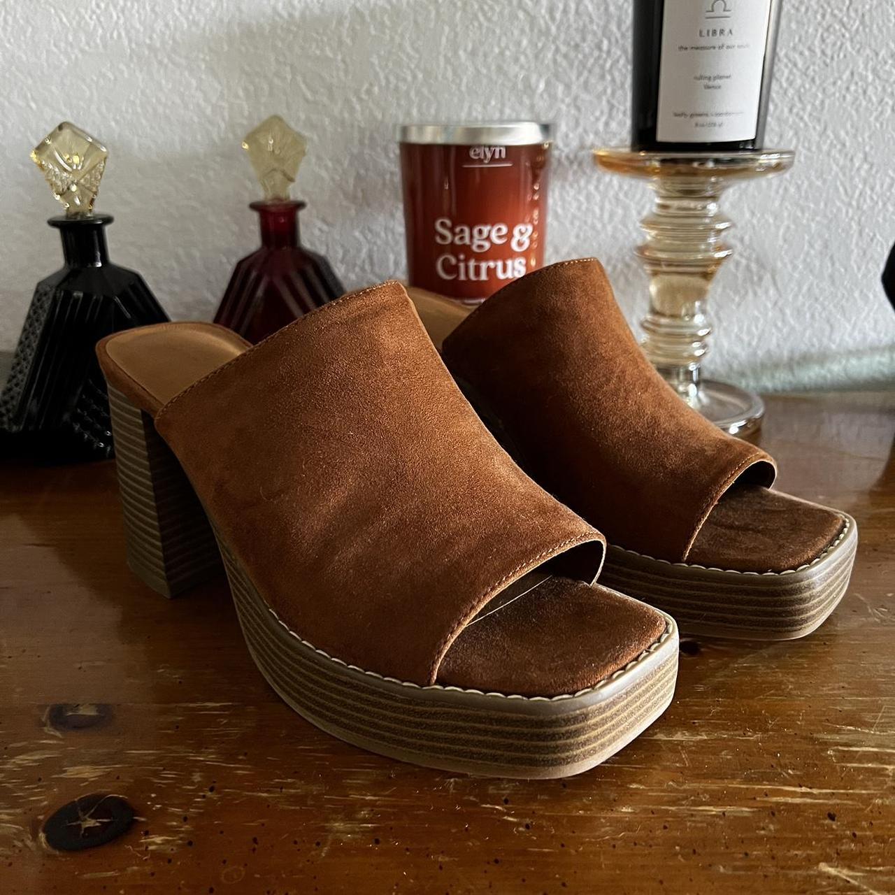 Universal Thread Women's Tan and Brown Mules