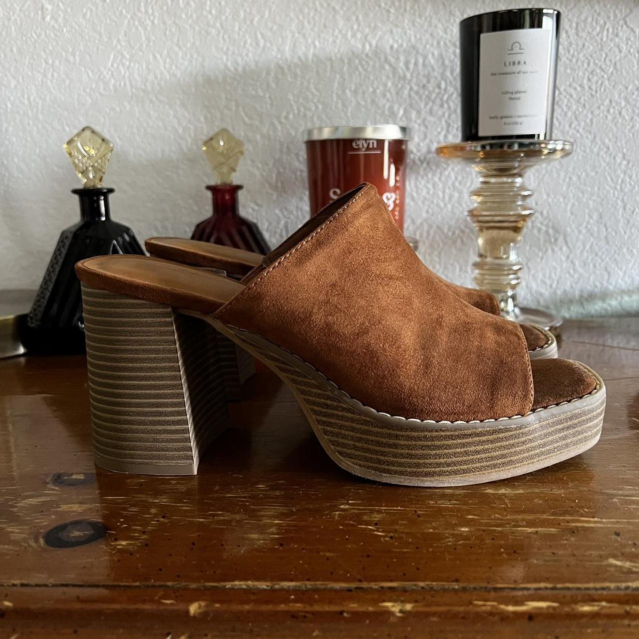 Universal Thread Women's Tan and Brown Mules (2)