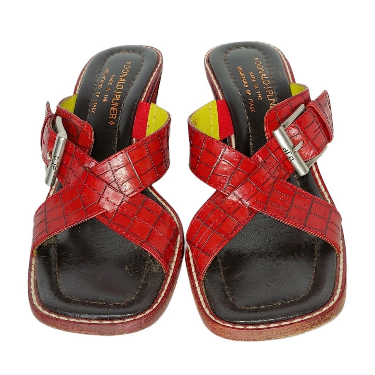 Donald pliner sales red sandals