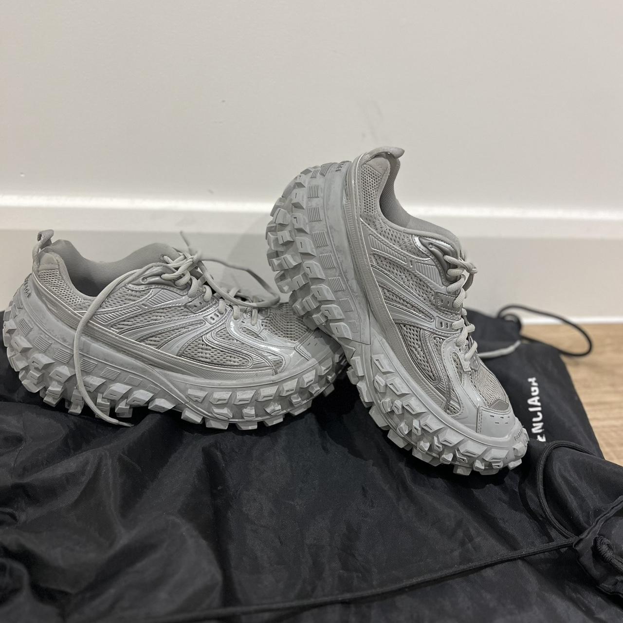 BALENCIAGA DEFENDER SNEAKER - SIZE 41, Comes in...