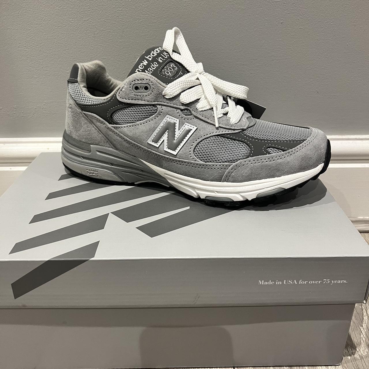 New Balance Men's Grey Trainers | Depop