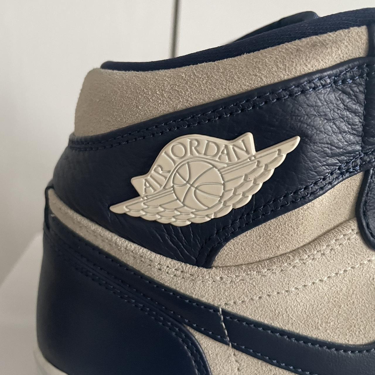 Jordan 1 midnight navy light cream best sale