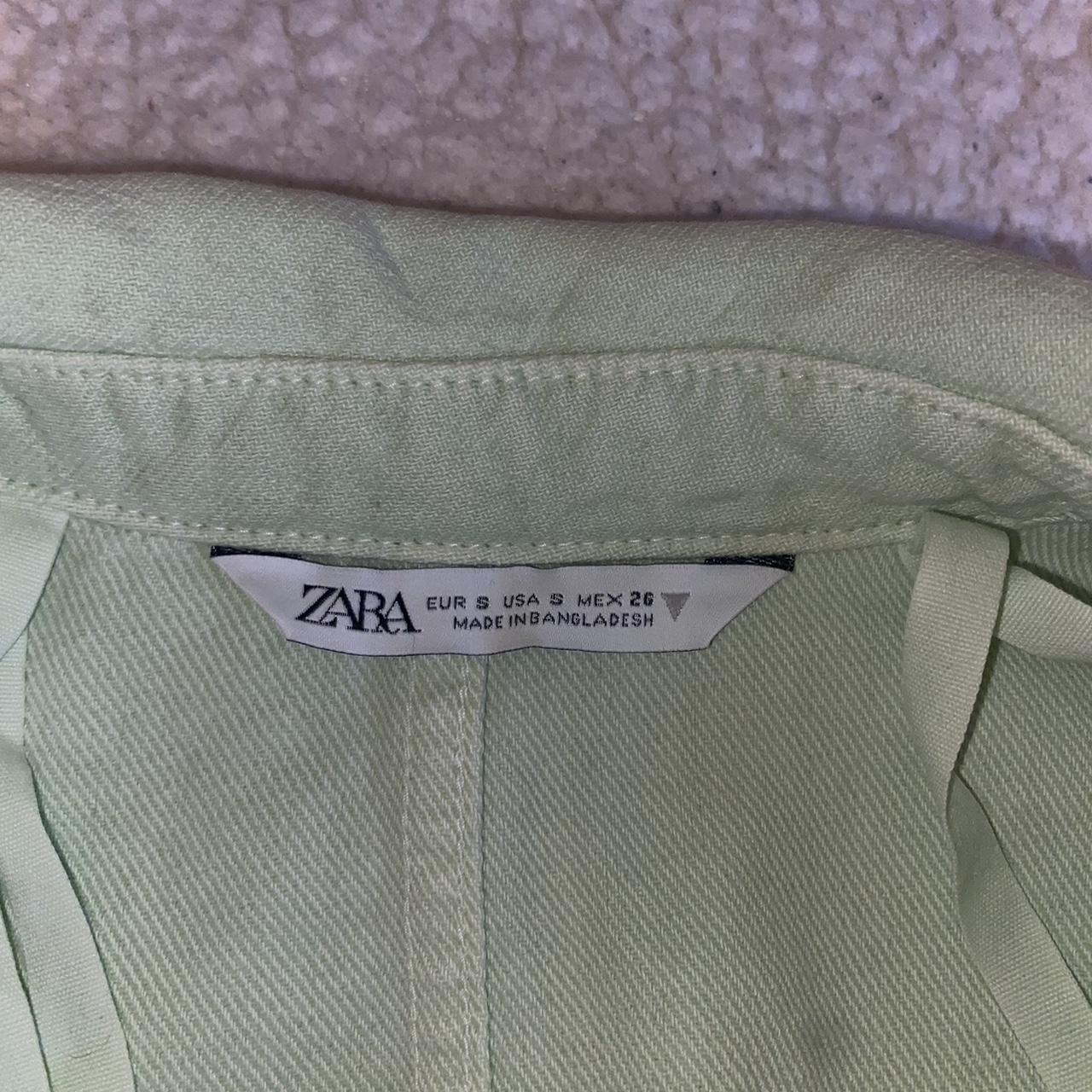 Zara Women's Green Jacket Depop