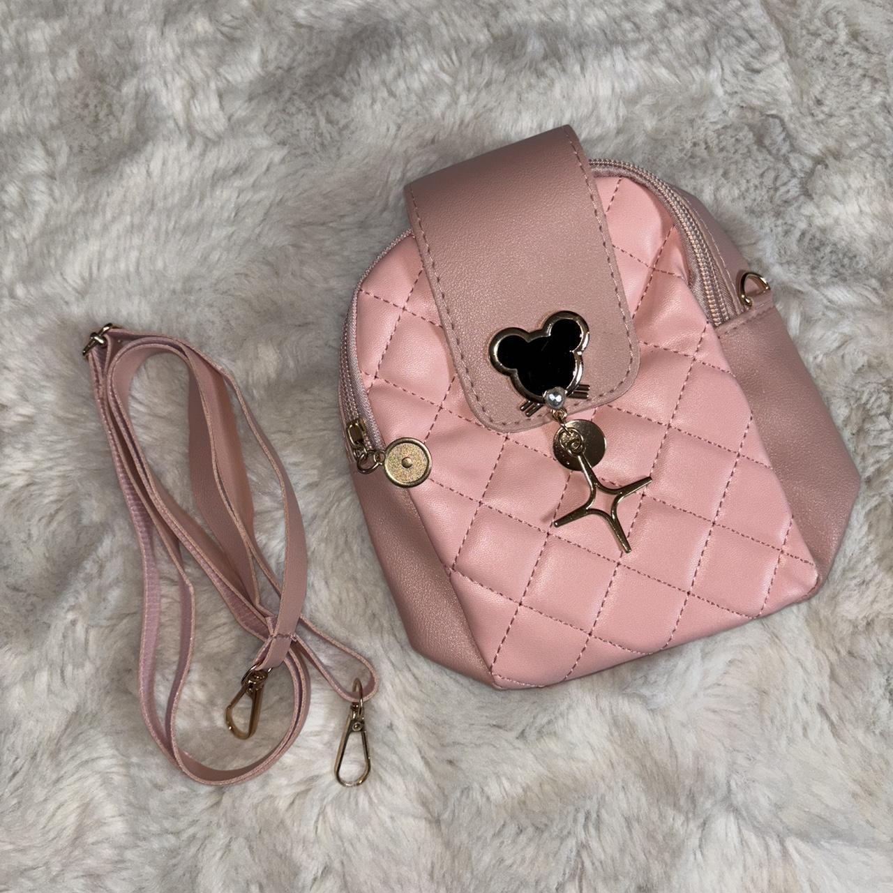 item listed by elisebranim