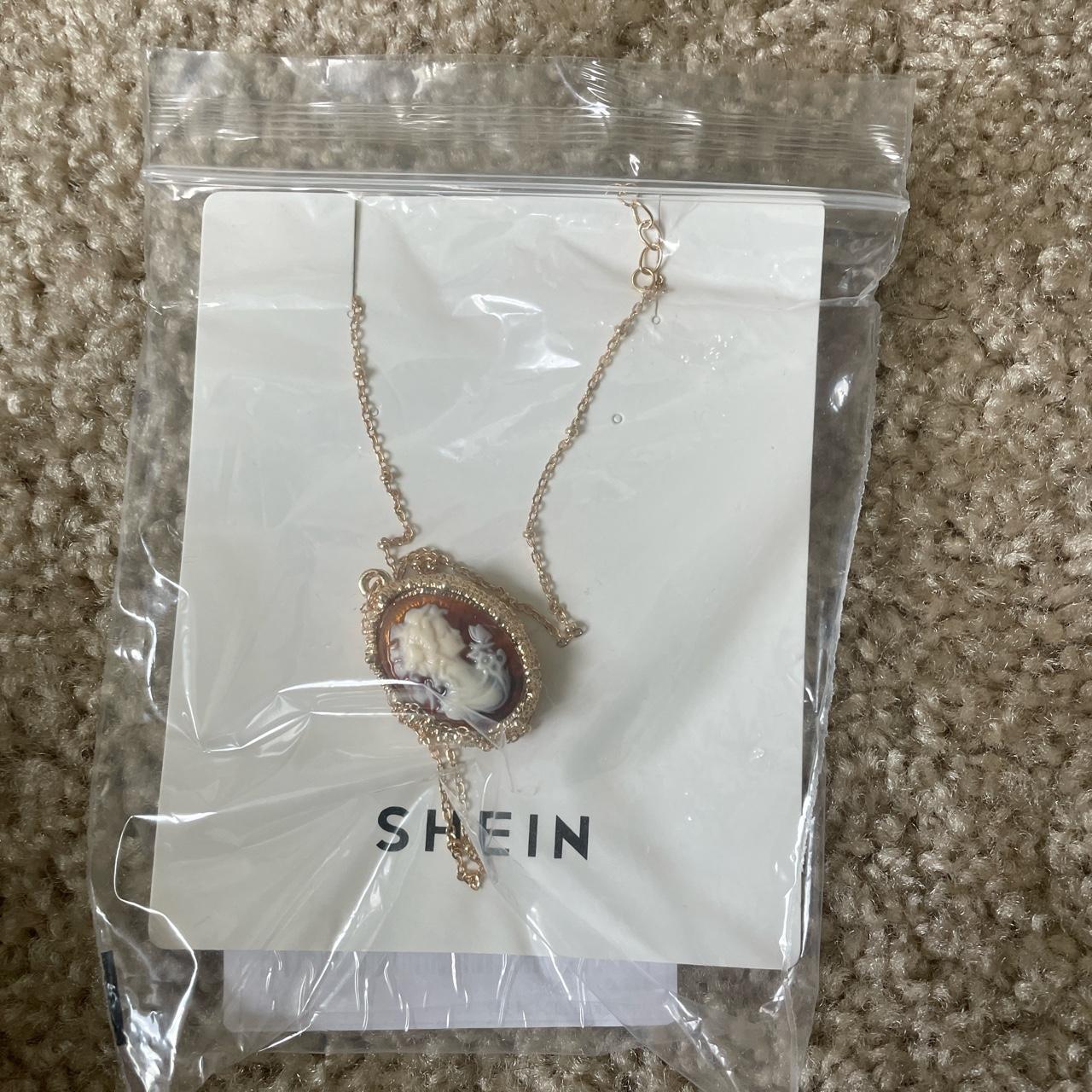 Shein necklace very similar to the one in vampire... Depop