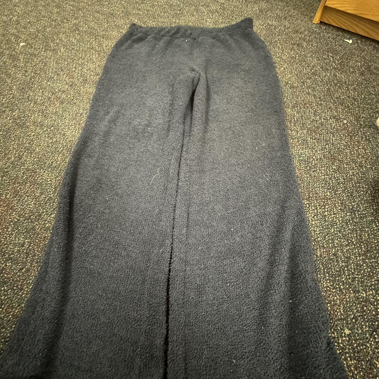 Gap fluffy sweats minor stains and wear size xxl - Depop