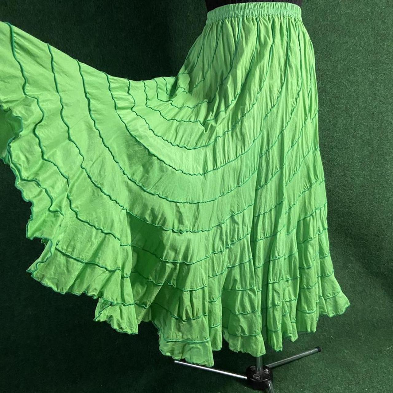 Zashi Women's Green Skirt (3)