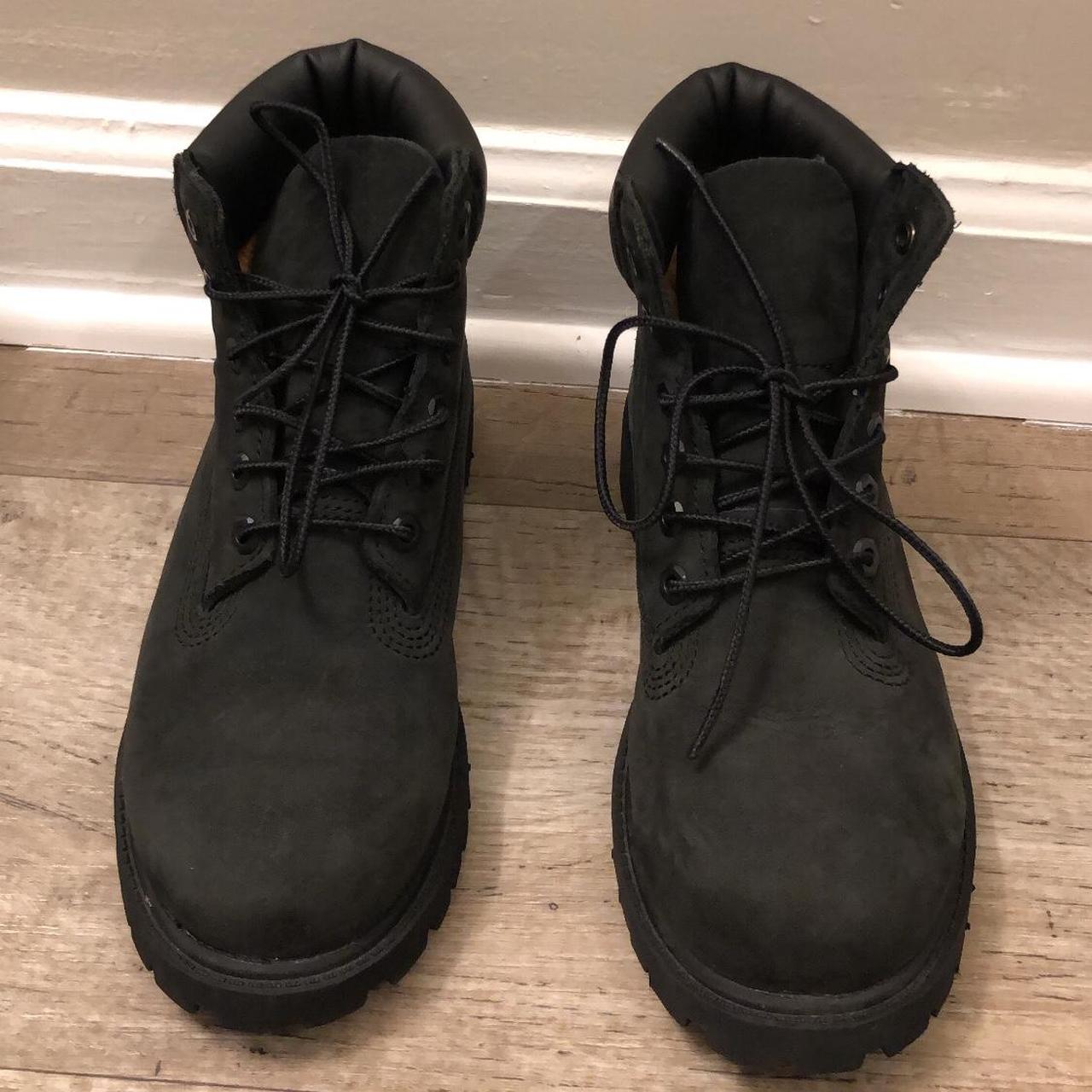 Black timberland best sale boots big kids