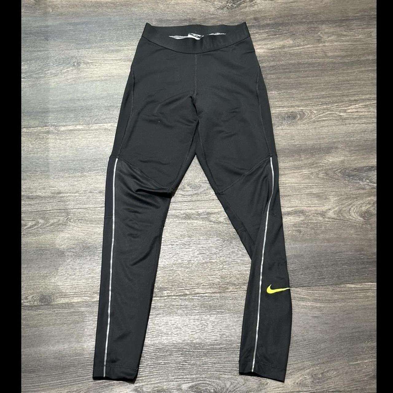 Amazon.com: Nike Boys Lightweight Polyester Reflective Training Pants (as1,  Alpha, l, Regular, Large) Carbon Heather : Clothing, Shoes & Jewelry