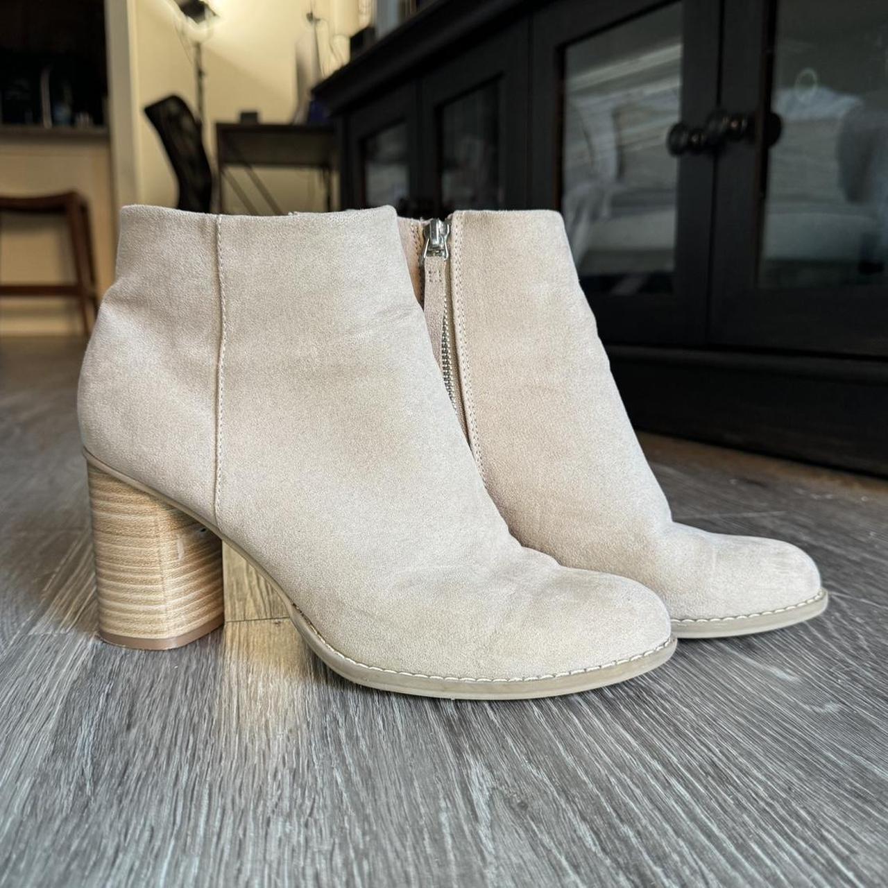 Target brand tan/nude suede heeled booties, size