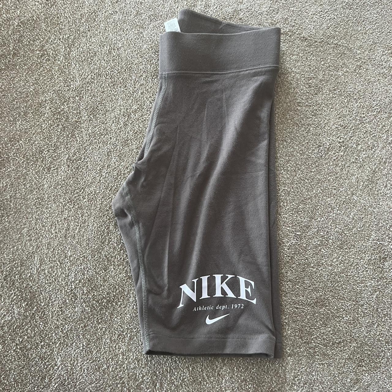 nike sportswear mid rise bike shorts in small Depop