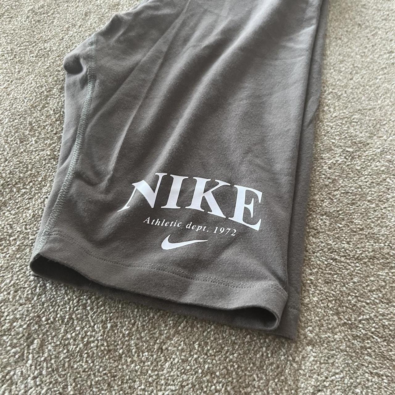 nike sportswear mid rise bike shorts in small Depop