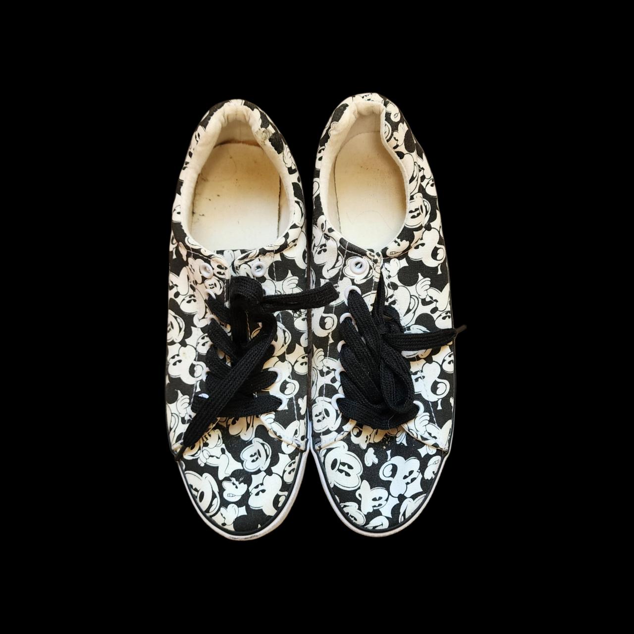 item listed by glitterashley
