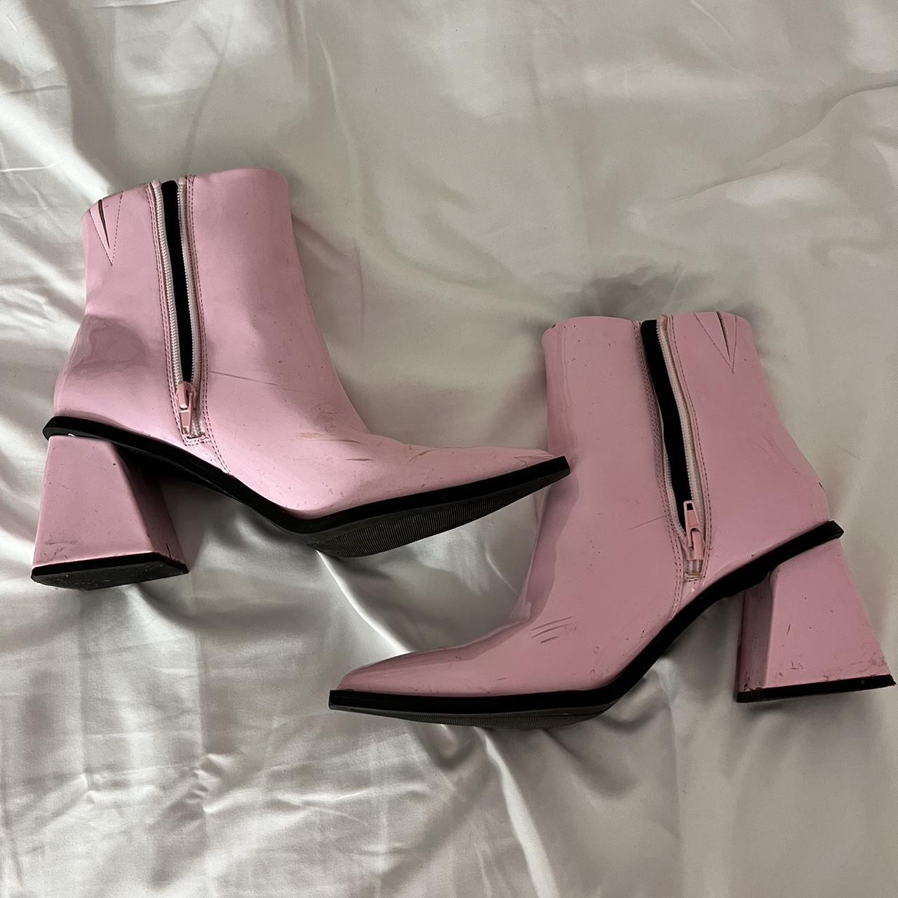 BP Women's Pink and Black Boots | Depop